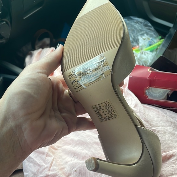 Forever 21 Heels. - Picture 2 of 5